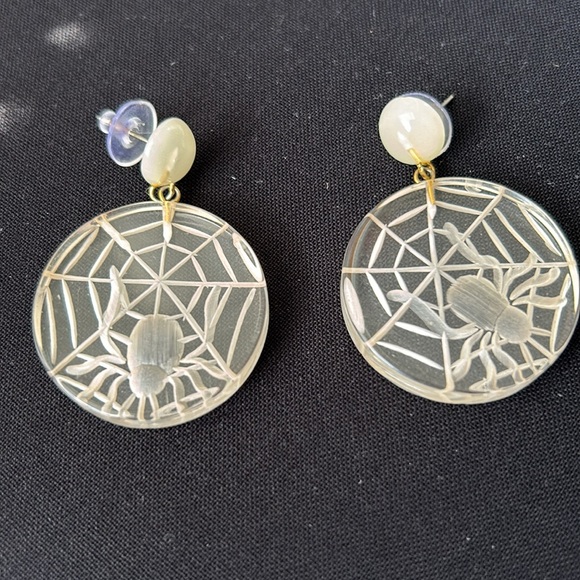 Etched Spider Web Earrings - Picture 3 of 4